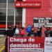 Santander demite durante pandemia