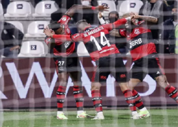 Flamengo perto das semifinais da Libertadores