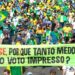 Manifestantes pedem retorno do voto impresso