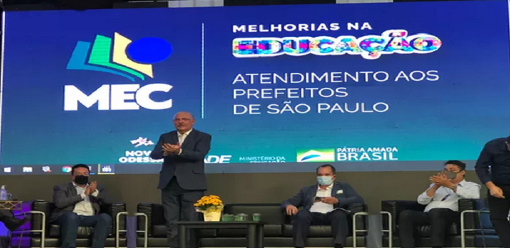 Milton Ribeiro questionou busca por 'diploma na parede', com uso do Fies: 'Depois termina o curso e fica endividado. E não consegue pagar porque não tem emprego'