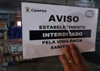 Vigilância Sanitária interdita supermecado no Parque Califórnia, em Campos, RJ