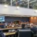 proposta de extinção do adicional do tempo de serviço (Triênio) foi a primeira do Plano de Recuperação Fiscal debatida pela Assembleia Legislativa do Estado do Rio de Janeiro (Alerj),
