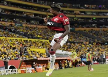 Flamengo bate o Barcelona-EQU e vai enfrentar o Palmeiras na final