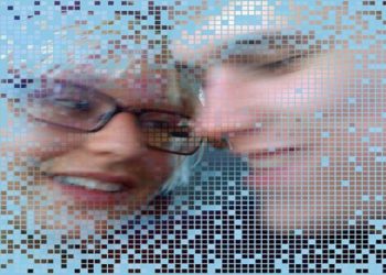 empresa de desenvolvimento de inteligência artificial (IA) OpenAI enviou uma ordem a um desenvolvedor para desativar um chatbot