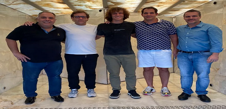Flamengo fecha com David Luiz