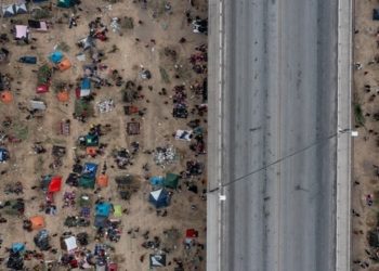 Campo de fronteira dos EUA é fechado