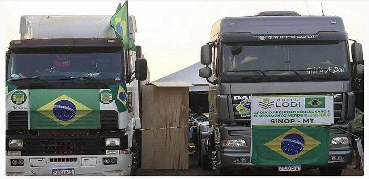 Greve dos caminhoneiros continua ate domingo