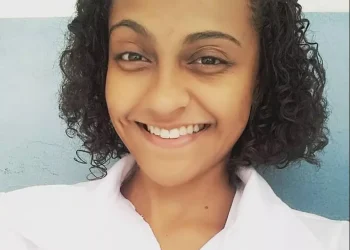 estava em casa, no bairro Paraíso, em Conceição de Macabu, quando foi surpreendida pelo criminoso na tarde desta terça-feira (28)