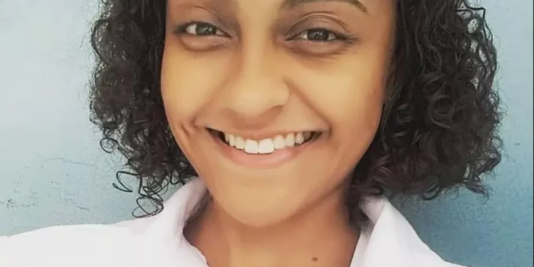 estava em casa, no bairro Paraíso, em Conceição de Macabu, quando foi surpreendida pelo criminoso na tarde desta terça-feira (28)