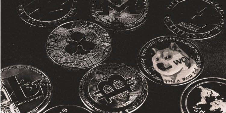 Criptomoedas: entenda por que o caso do garçom, "Faraó dos bitcoins", que virou investidor é motivo de desconfianças