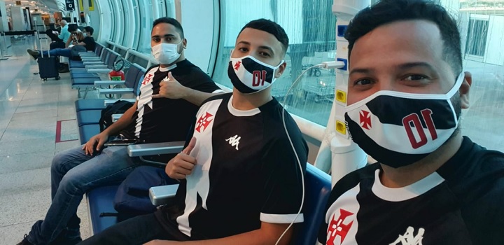 equipe do Vasco E-sports, formada pelo trio Allan Alves, Fabricio Paes e Gabriel "Franja”, foi campeã brasileira de futebol digital (PES 2021), no modo cooperativo (X-3), no último domingo,