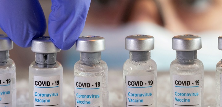 Todos deverão receber 3 dose da vacina em 2022
