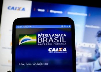 Auxílio Emergencial: pais solteiros terão complemento que pode chegar a R$ 3 mil; entenda