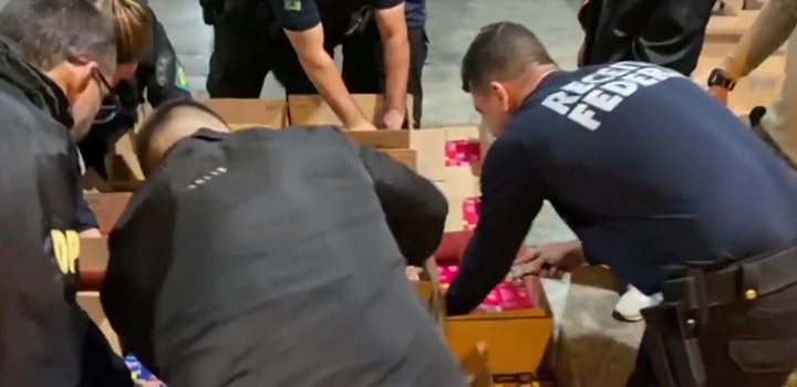 PF faz a maior apreensão de cocaína da história do RJ