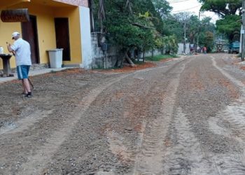 Prefeitura de Macaé, por meio da Secretaria Adjunta de Interior, prossegue com as ações de manutenção e reparo das estradas e vias da região serrana.