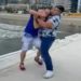 Gay defende amiga ttrans de xingamento homofóbico