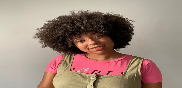 Brasileira tem black power examinado em aeroporto na Itália: “Como se tivesse levado um tapa”