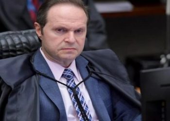 STJ concede liberdade a mulher que furtou miojo