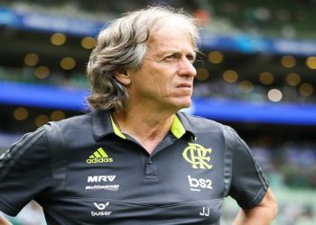 Assunto no futebol brasileiro nesta semana, Jorge Jesus, que afirmou recentemente ter mudado o futebol brasileiro no quesito tático, confidenciou a Kleber Leite, presidente do Flamengo de 1995 a 1998 e vice-presidente de futebol do clube 2005 a 2009, que tem "vontade" de voltar a treinar o Flamengo ou até a Seleção Brasileira.