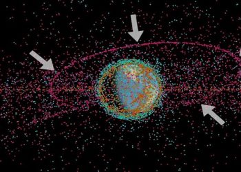 Mapa identifica lixo espacial em volta da Terra