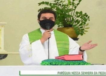 Padre palmeirense viraliza ao 'pedir para Jesus' título Mundial e da Libertadores: 'Em 1951 eu não era nascido'