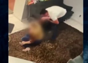 Um policial militar foi protagonista de cenas de extrema violência na tarde da última quarta-feira (13) ao espancar e ameaçar de morte uma empresária no Riacho Fundo,