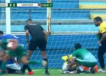 Um tiroteio interrompeu uma partida de futebol, pela série B1 Sub-20 na tarde deste domingo (31), em Macaé, na Baixada Litorânea do Rio.
