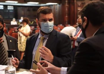 Rodrigo Bacelar, o autor da lei do auxílio saúde e auxílio educação na Uenf | Foto: Reprodução