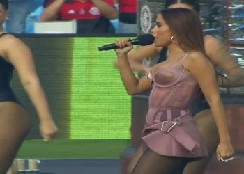 Anitta criticada na final da Libertadores