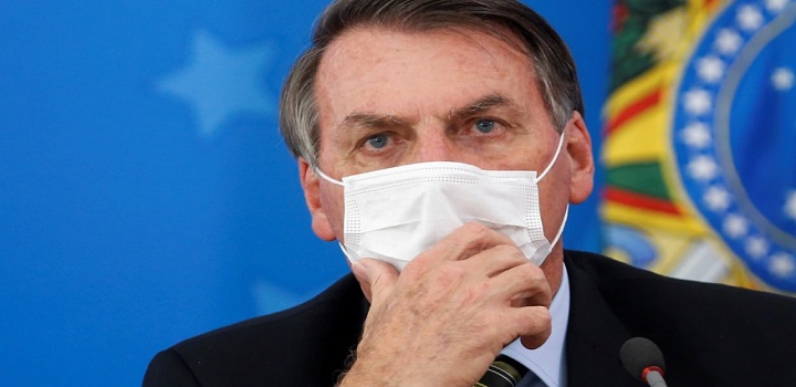 Bolsonaro fala em medidas para conter a ômicron