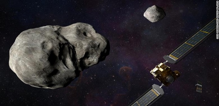 DART, ou Missão de Teste de Redirecionamento de Asteroide Binário, será lançada na madrugada de quarta-feira e irá atrás da Dimorphos, uma pequena lua que orbita o asteroide Didymos. A ideia é desviar a rota e descobrir a capacidade de fazer isso em defesa da Terra em uma eventual ameaça real.