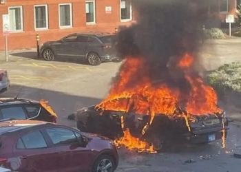 Reino Unido eleva nível de ameaça após explosão de táxi em Liverpool