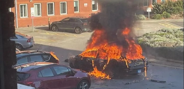 Reino Unido eleva nível de ameaça após explosão de táxi em Liverpool