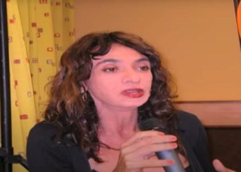 Janaína Dutra, primeira travesti advogada do Brasil, é homenageada pelo Google