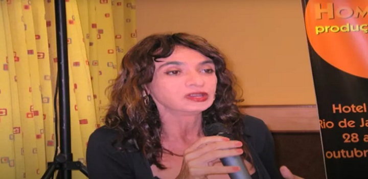 Janaína Dutra, primeira travesti advogada do Brasil, é homenageada pelo Google