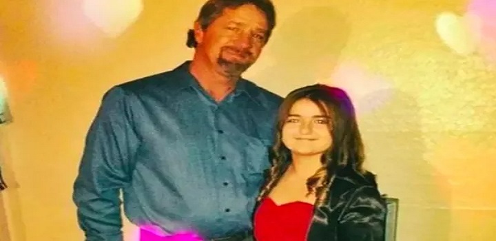 John Eisenman, um homem de 60 anos, colocou o instinto paterno em primeiro lugar e decidiu fazer justiça com as próprias mãos quando descobriu que a filha adolescente havia sido vendida para uma quadrilha de tráfico sexual pelo próprio namorado, o jovem Andrew Sorensen, de 19 anos.