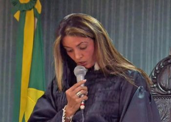 Flávio dos Santos Rodrigues e Lucas Cézar dos Santos de Souza foram denunciados pelo MP por envolvimento no assassinato. Ex-deputada Flordelis está presa desde agosto por suspeita de ser a mandante da morte do então marido.