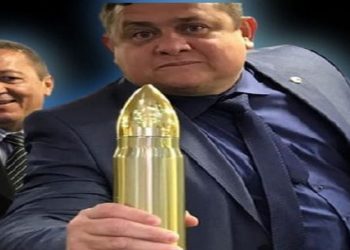 Segundo o texto do deputado, a ideia tem intuito de “defender os direitos e garantias das pessoas que tem orientação heterossexual de se manifestarem acerca da sua escolha, do orgulho que sentem desta, e não sofrerem qualquer tipo de discriminação por isso“.