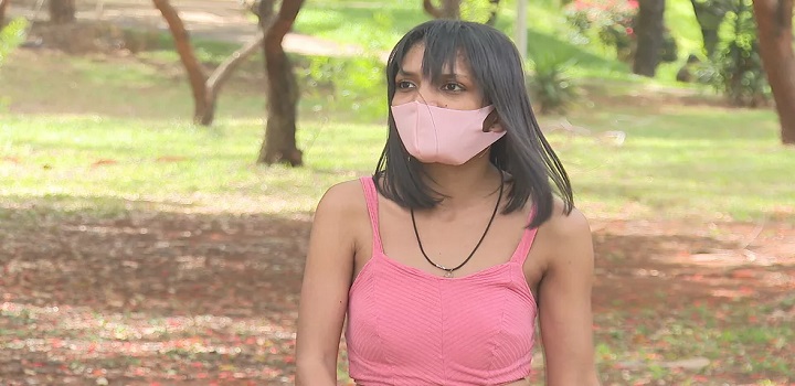 Câmeras de segurança de um shopping, em Brasília, registraram o momento em que uma estudante de medicina, de 27 anos, diz ter sofrido injúria racial.