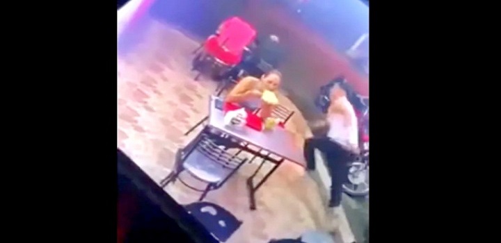 cASAL ASSALTADO E MULHER CONTINUA COMENDO NO RJ