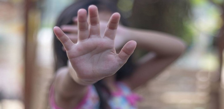 Suspeito de 24 anos foi preso por guardas municipais na cidade de Dourados; ele afirmou que mantinha um relacionamento com a menina