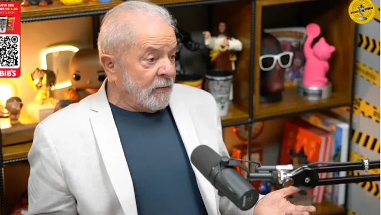 Lula no Podpah: Conversa chegou a pelo menos 270 mil espectadores simultâneos no YouTube Enquanto isso, Bolsonaro tinha audiência de menos de 9 mil pessoas Presidente chegou a 192 mil no Facebook