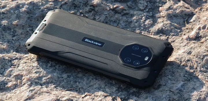 A fabricante chinesa Blackview lançou na última semana o BV8800, um smartphone com resistência militar e bateria de 8.380 mAh, que pode durar até quatro dias.