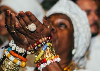 O Observatório Mãe Beata de Iemanjá sobre o Racismo Religioso deverá ser criado no Estado do Rio de Janeiro, com a finalidade de coletar, ordenar e analisar dados sobre violência praticada ou tentada contra grupos e terreiros de religiões de matriz africana