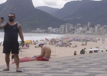 A Secretaria Municipal de Saúde (SMS) do Rio afirma que a cidade tem 94 casos suspeitos da variante Ômicron do Coronavírus sendo monitorados.