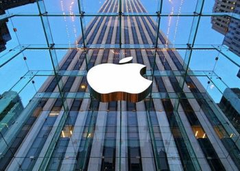 A Apple está pagando bônus em ações no valor de US$ 50 mil a US$ 180 mil a engenheiros, como recompensa por elevado desempenho, para reter talentos na empresa.