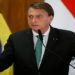 O presidente Jair Bolsonaro (PL) repetiu seu ministro da Saúde, Marcelo Queiroga, e disse, na manhã desta sexta-feira (24), que "não está havendo morte de criança" para justificar decisão emergencial sobre vacina da Covid-19 para crianças.