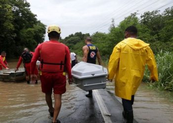 Sobe para 21 nº de mortos pela chuva na BA; mais de 471 mil foram afetados e 136 cidades têm situação de emergência