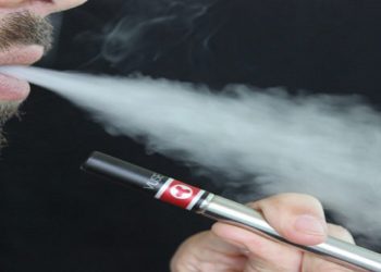 Homens que usam cigarros eletrônicos têm duas vezes mais chances de sofrer de disfunção erétil em comparação com aqueles que não vaporizam