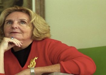 Escritora Lya Luft morre aos 83 anos em Porto Alegre Escritora faleceu em casa, segundo a família. Ela tratava um melanoma, descoberto já em metástase.